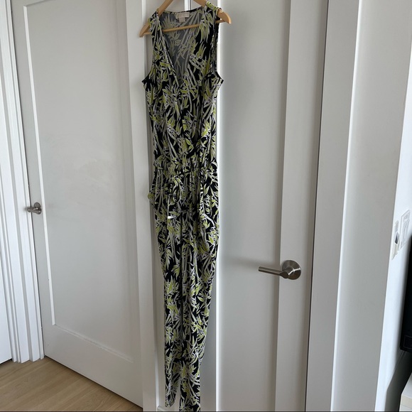 Michael Kors Palm print curve hugging jumpsuit - Picture 9 of 10